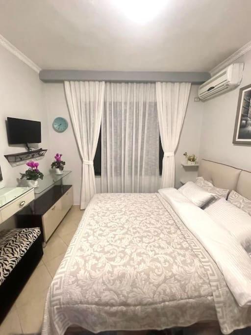 Nice Central Apartment In Tirana City Exterior foto